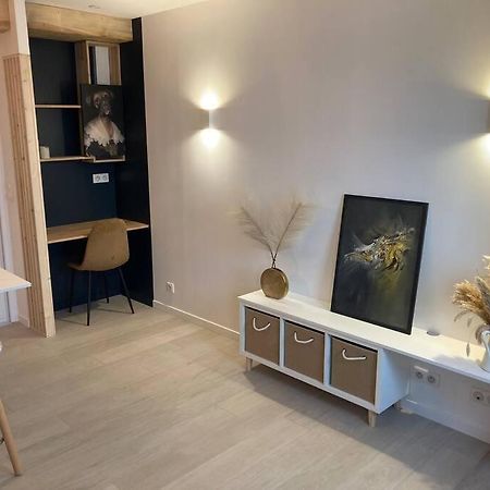 Appartement Centre Ville Quimper Avec Terrasse Extérieur photo