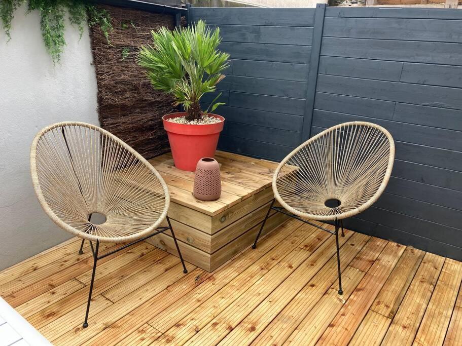 Appartement Centre Ville Quimper Avec Terrasse Extérieur photo